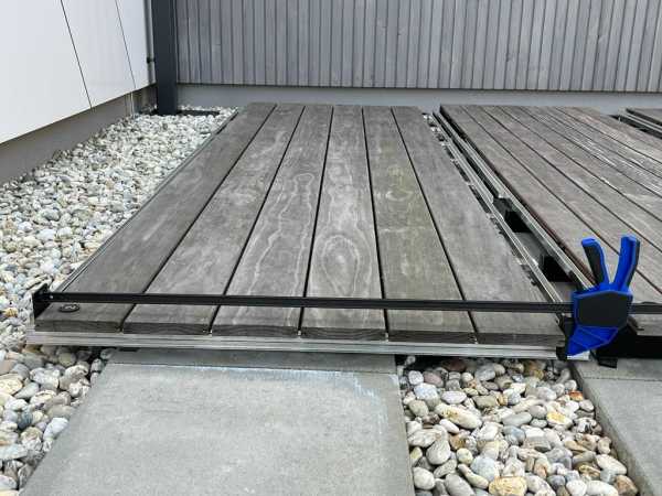 Terrassenzwinge – Montagezwinge - Zwinge für den Terrassenbau – Spannkraft: 150 kg – Spannweite: 970 mm