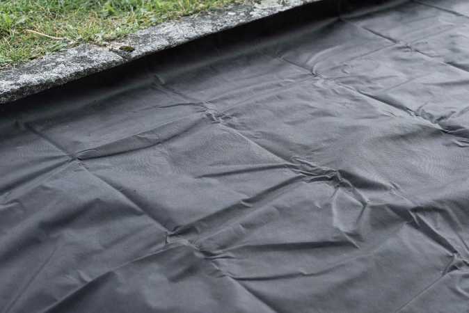 Schutzvlies - 1,6 m × 10 m - Unkrautvlies lichtundurchlässig & reißfest