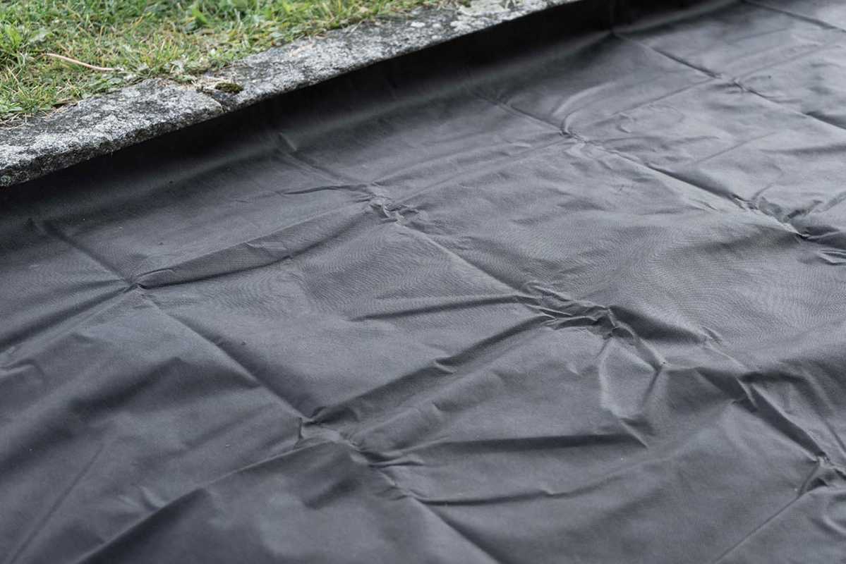 Schutzvlies - 1,6 m × 10 m - Unkrautvlies lichtundurchlässig & reißfest